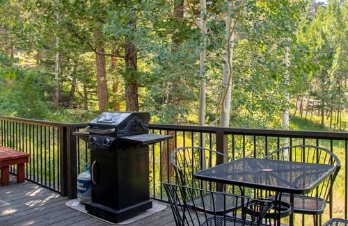 Windcliff Estates House | Adams Vacation At Windcliff 2 Bedroom Home by RedAwning