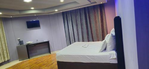 Bojanala Hotel | Adelina Hotel