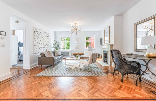 Clinton Hill Apartment | Adelphi Manor | 5BR Ft Greene w/Patio & Porch