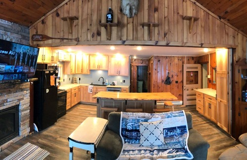 Brantingham House | Adirondack Lakefront - User friendly, great beach, full afternoon sun