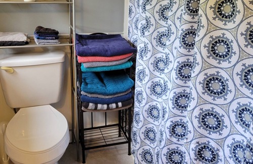 North Lake George House | ADK Retreat with Large Deck and Yard - one Mile to Lake George. Pet Friendly