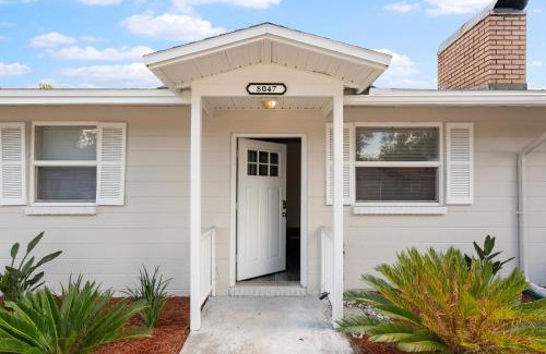 Southside House | Adorable 2bed1bath Unit Sleeps 4 Close To Town Center Downtown Beach Mayo Clinic