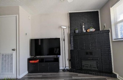 Southside House | Adorable 2bed1bath Unit Sleeps 4 Close To Town Center Downtown Beach Mayo Clinic