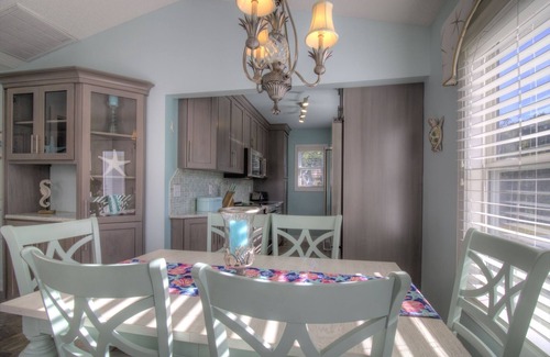 Myrtle Beach Cottage | Adorable 3BR 2BA Cottage - Shore Drive Area of Myrtle Beach!
