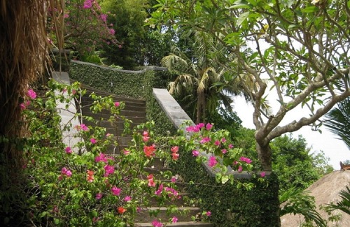 Cepaka Villa | Adorable 3BR Villa, W/Garden, Tabanan! 15Min Drive To Tanah Lot Temple! W/Pool!