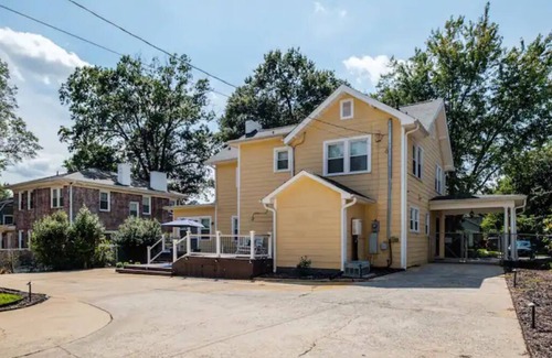 Gastonia House | Adorable guest house in Gastonia