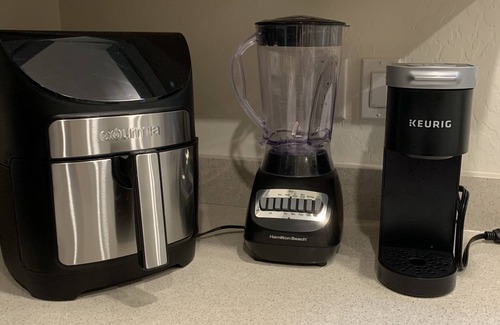 Desert View Village Cottage | Adorable Guest House