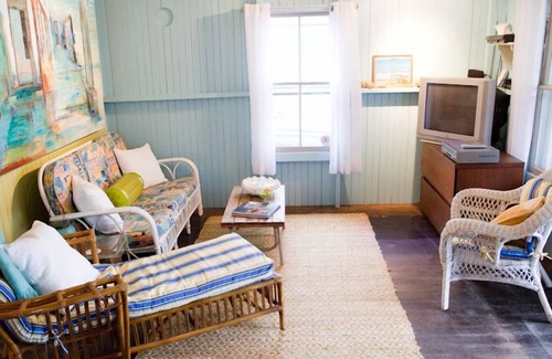 Westbrook Center Cottage | Adorable large beach cottage