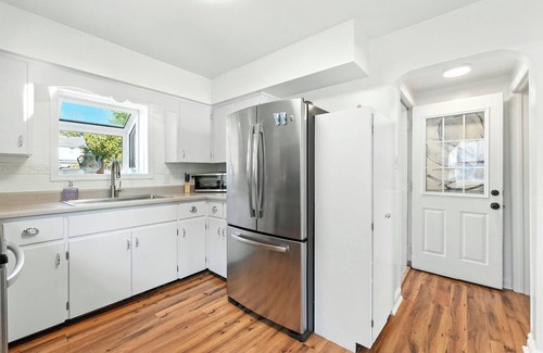 Fort Wayne House | Adorable, Peaceful Retreat In Premier Fort Wayne Location, Sycamore House