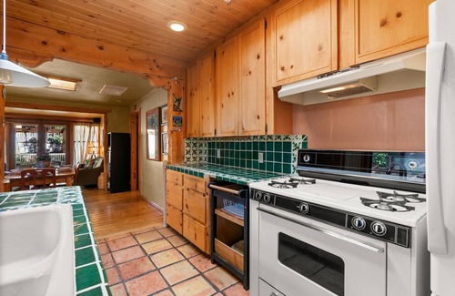 Santa Fe House | Adorable Santa Fe 3 Bedroom Home!
