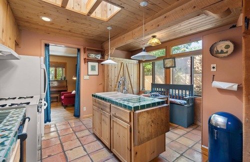 Santa Fe House | Adorable Santa Fe 3 Bedroom Home!