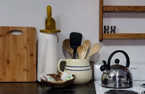 Nevada City House | Adorable Two-Person Bungalow in Downtown Nevada City