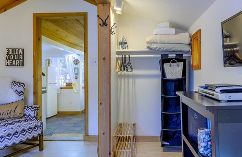 Nevada City House | Adorable Two-Person Bungalow in Downtown Nevada City