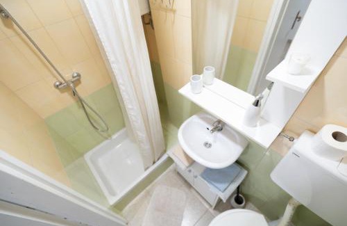 Gornji Karin Apartment | Adriatic Guest House Milić - Summer Rooms