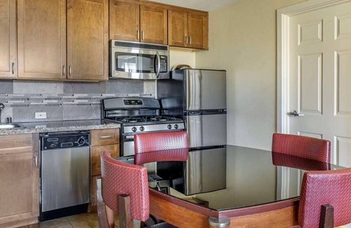 South Lake Tahoe Resort | Adventure Awaits at Hilton Vacation Club Lake Tahoe : Scenic Views & Outdoor Fun