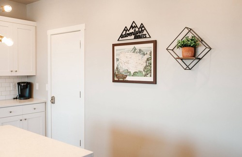 Washington Fields Condo | Adventure Awaits in Southern Utah | Top Floor Condo With Pool