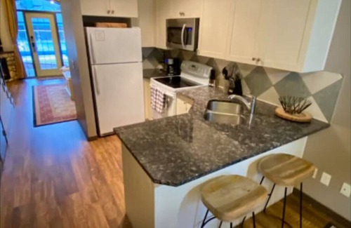 Canmore House | Adventure & Comfort | Heated Pool, Hot Tub