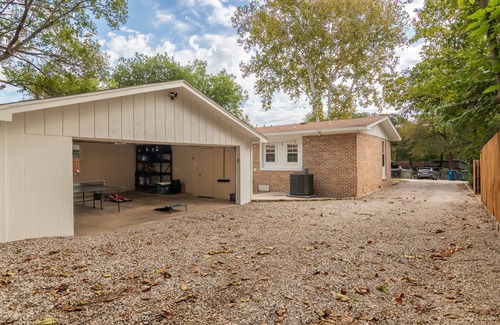 Flower Mound House | Adventurous Getaway! By the Lake