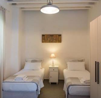 Vathi House | Aerides Boutique Rooms