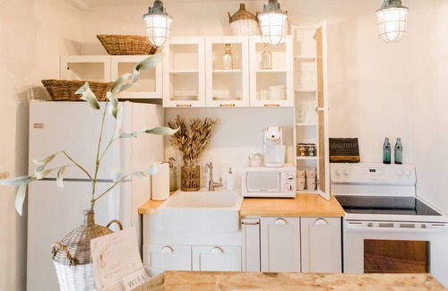 Mount Adams Apartment | Aesthetically Pleasing - Tranquil and Serene