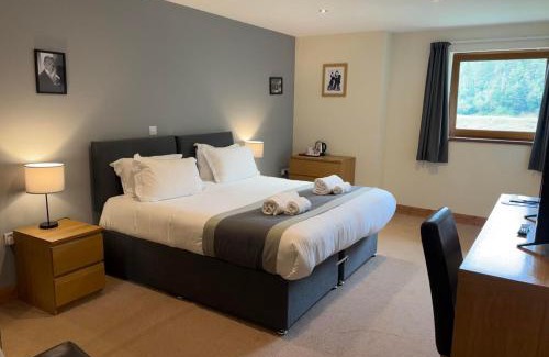 Cynonville Hotel | Afan Lodge