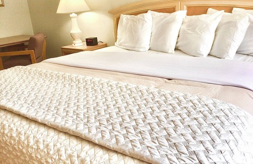 Evanston Hotel | Affordable Inns