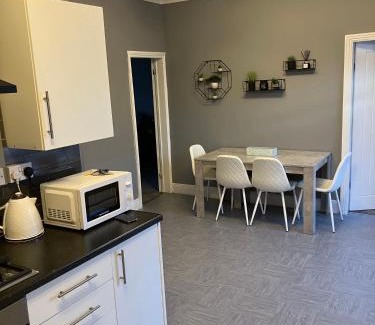 Sunderland Apartment | Affordable Luxury 2 Stunning apartment Sunderland close to City centre hospital Crown Works Studio and Nissan
