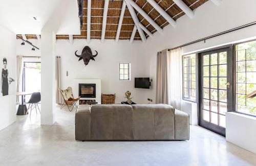 Somerset West Cabin | Africa Lodge