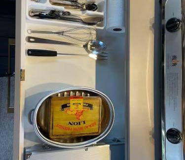 Benoni House | African Paradise - Garden Glamping - Outdoor Shower