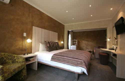 Kempton Park Hotel | African Rock Hotel & Spa, a "Boutique Lifestyle Resort"