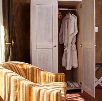 Kempton Park Hotel | African Rock Hotel & Spa, a "Boutique Lifestyle Resort"