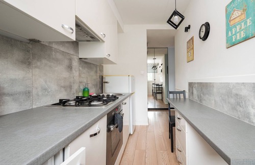 Saska Kepa Apartment | Afrykańska Deluxe Apartment