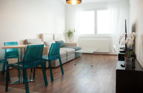 Ruzinov Apartment | After Eight Apartment