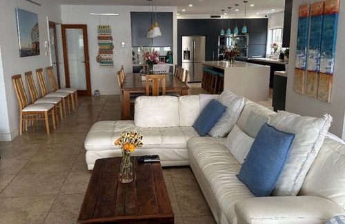 Dee Why House | After Twelve Somewhere - A Luxury Northern Beaches Escape