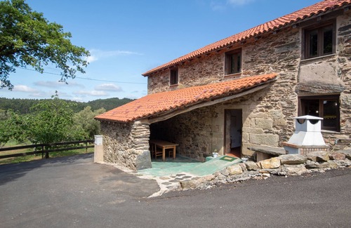 Aranga House | AG Casa Brañas, in a rural Galician village