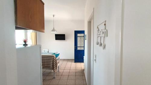 Ioulida Apartment | Aggelos & Melina Studios - Enjoy sunset from Aggelos!