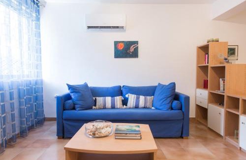 Galatas Apartment | AGIAZI Poros Summer House