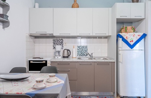 Acharavi Apartment | Aglaia's 7th Branch A Apartment with Mountain View, Wi-Fi and Air Conditioning