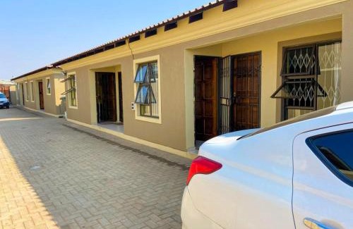 Germiston House | Agnes Guest House