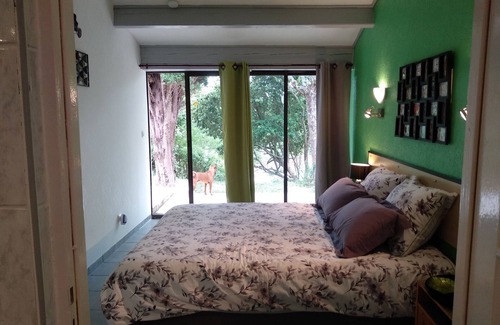 Brezilhac Bed & Breakfast | Agréable Chambre Indépendante Avec Piscine & Parc
