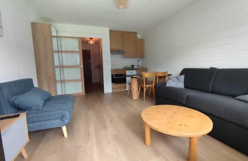 La Chapelle-d'Abondance Apartment | Agréable studio avec balcon au cœur du village - FR-1-692-95