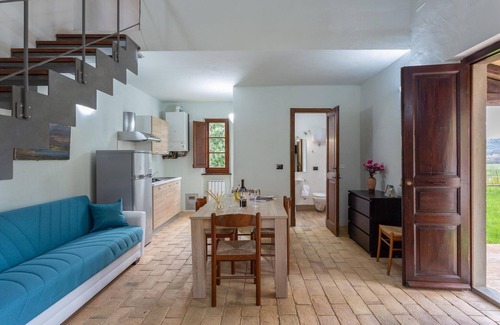 Montone Apartment | Agriturismo Borgo Pulciano in Montone