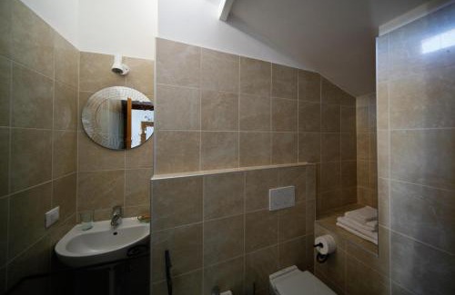 Mandello del Lario House | Agriturismo Crotto Di Somana
