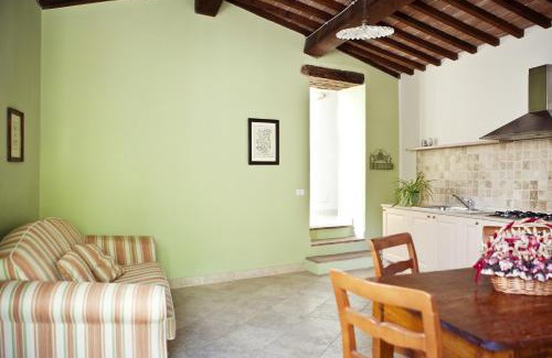 Rapolano Terme House | Agriturismo diffuso Tenuta Armaiolo - widespread farmhouse
