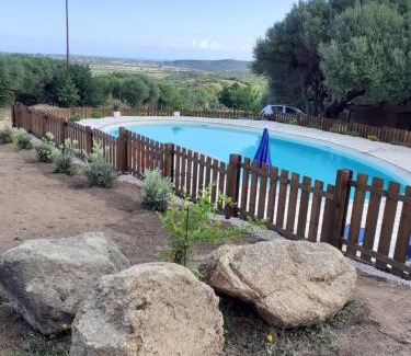 Aglientu Apartment | agriturismo gli olivastri, appartamento la rosa dei venti con piscina e solarium , vista mare ,climatizzatore ,wifi