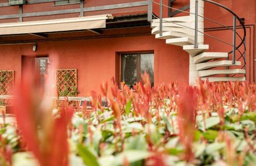 Senna Comasco House | Agriturismo Jesson Rosamund