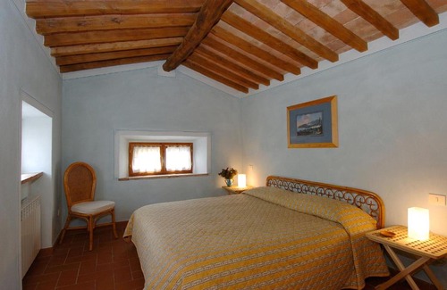 Semproniano House | Agriturismo Montecchio