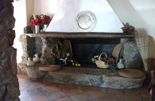 Arbus House | Agriturismo Rocce Bianche - Porticato