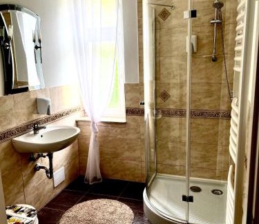 Wałcz Hotel | Agroturystyka Hotel Noclegi Pałac Camping