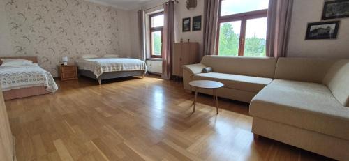 Krzywe House | Agroturystyka przy Trakcie w Krzywem
